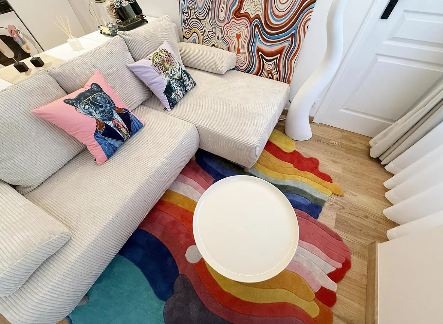 Pop Art & Vibrant Parisian Flat Apartment 0*, Paris France