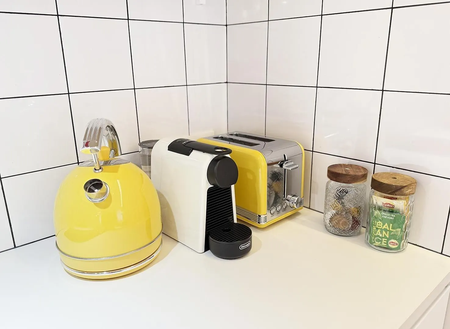 Pop Art & Vibrant Parisian Flat Apartment Paris