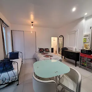 Paris-montmartre-opera Pour 5 Apartamento